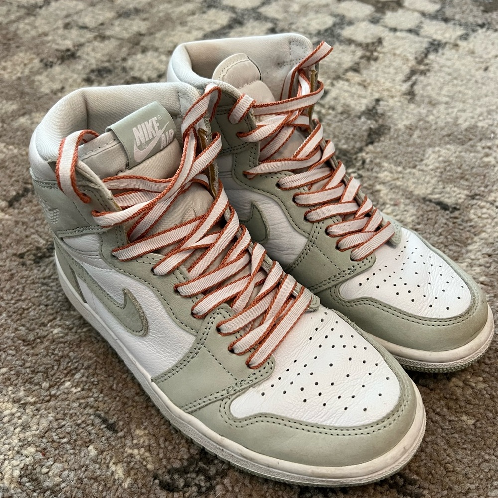 Nike Jordan 1s - Seafoam Green